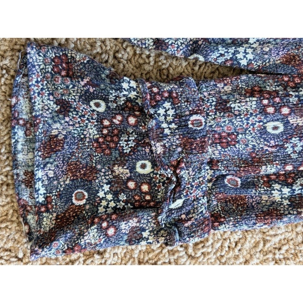 Everleigh Allover Floral Flower Boho Cottage Vneck Blouse Top Shirt Womens Large - Picture 10 of 11